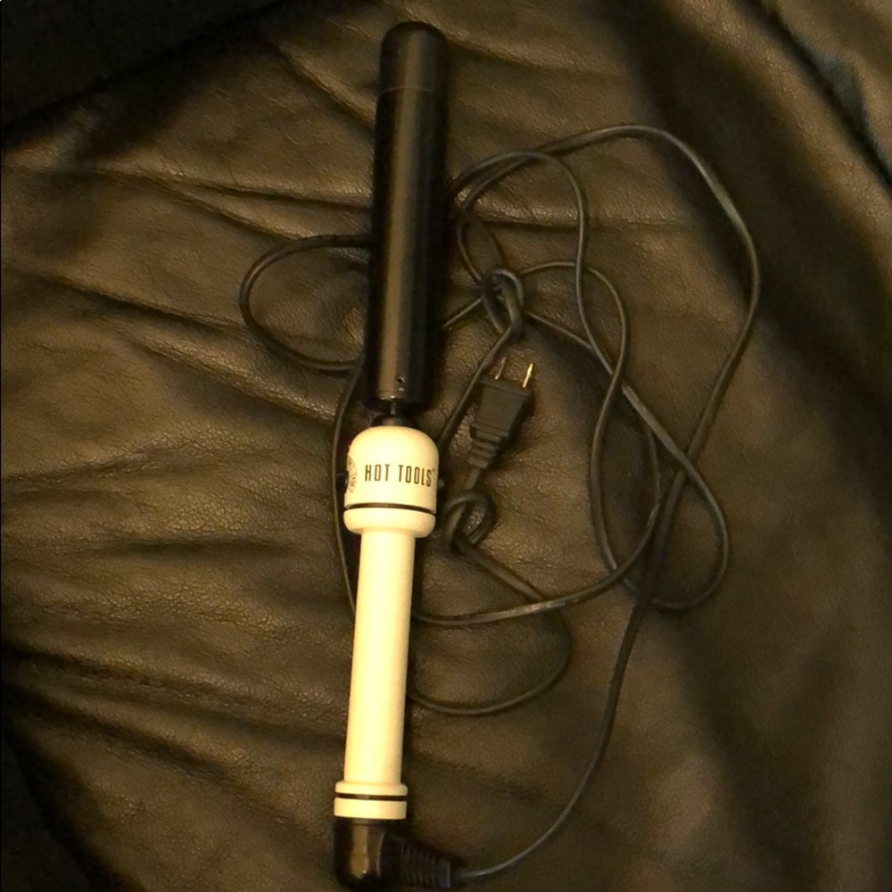 Hot Tools 1 1/4 curling iron/wand